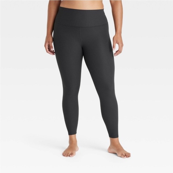 All in Motion Black High-Rise Ribbed Leggings - Picture 1 of 5